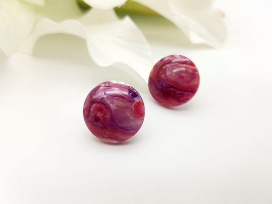 Preview: Rot milchige Ohrstecker